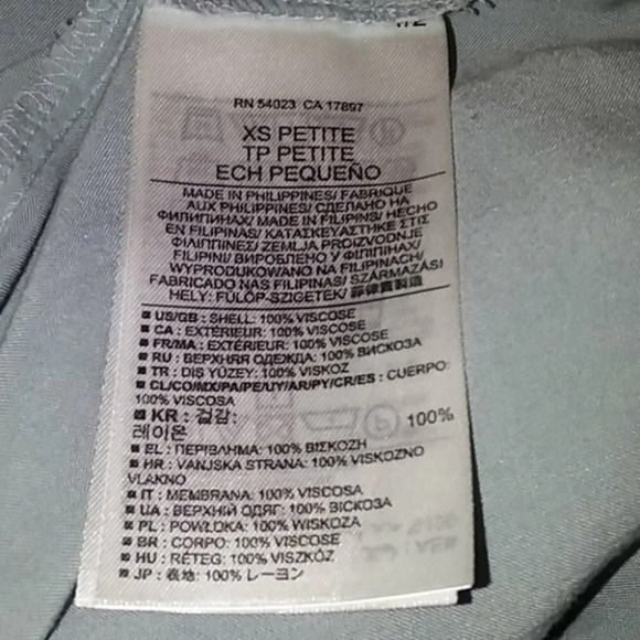 Banana Republic Quarry Keyhole Top - Picture 6 of 6